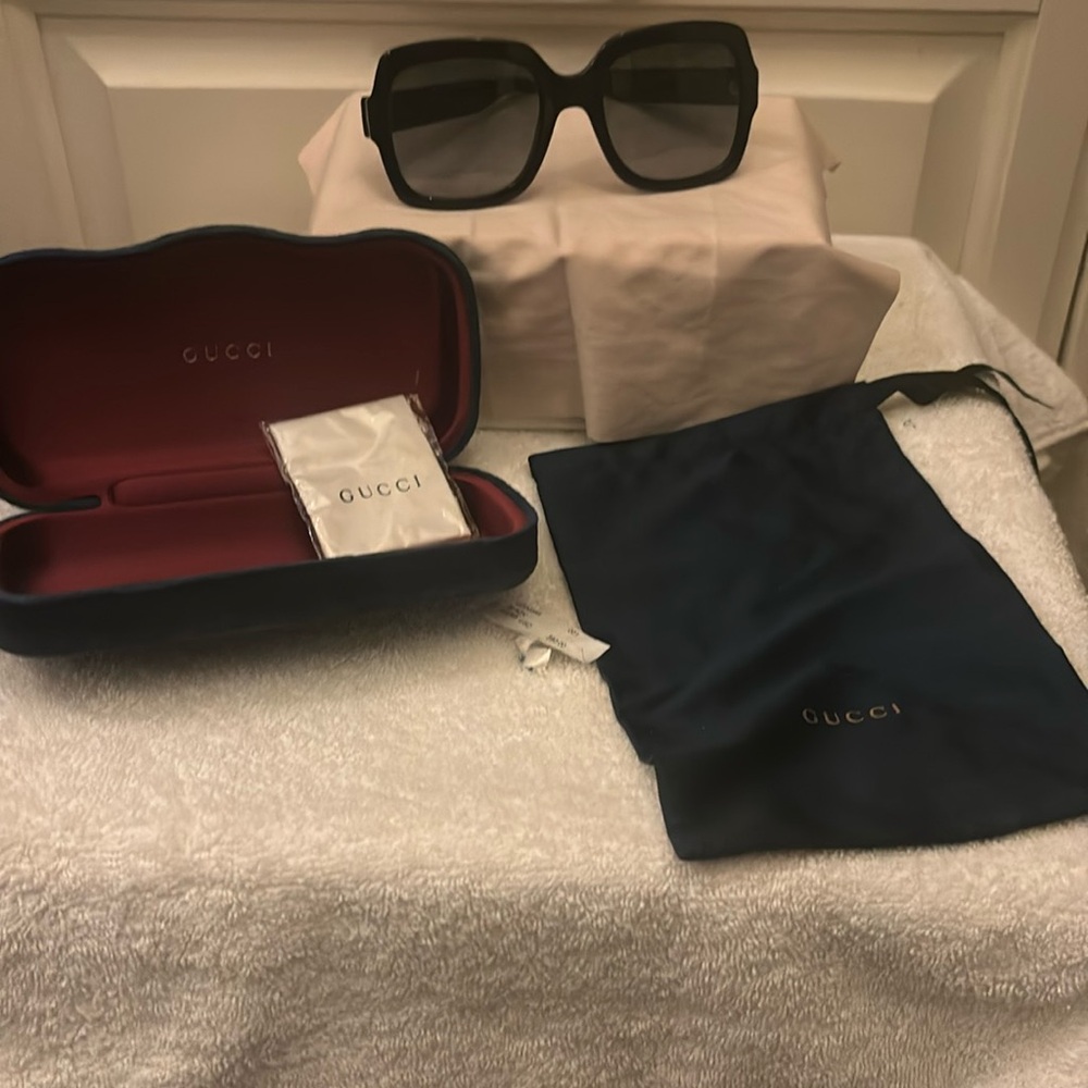 Gucci sunglasses